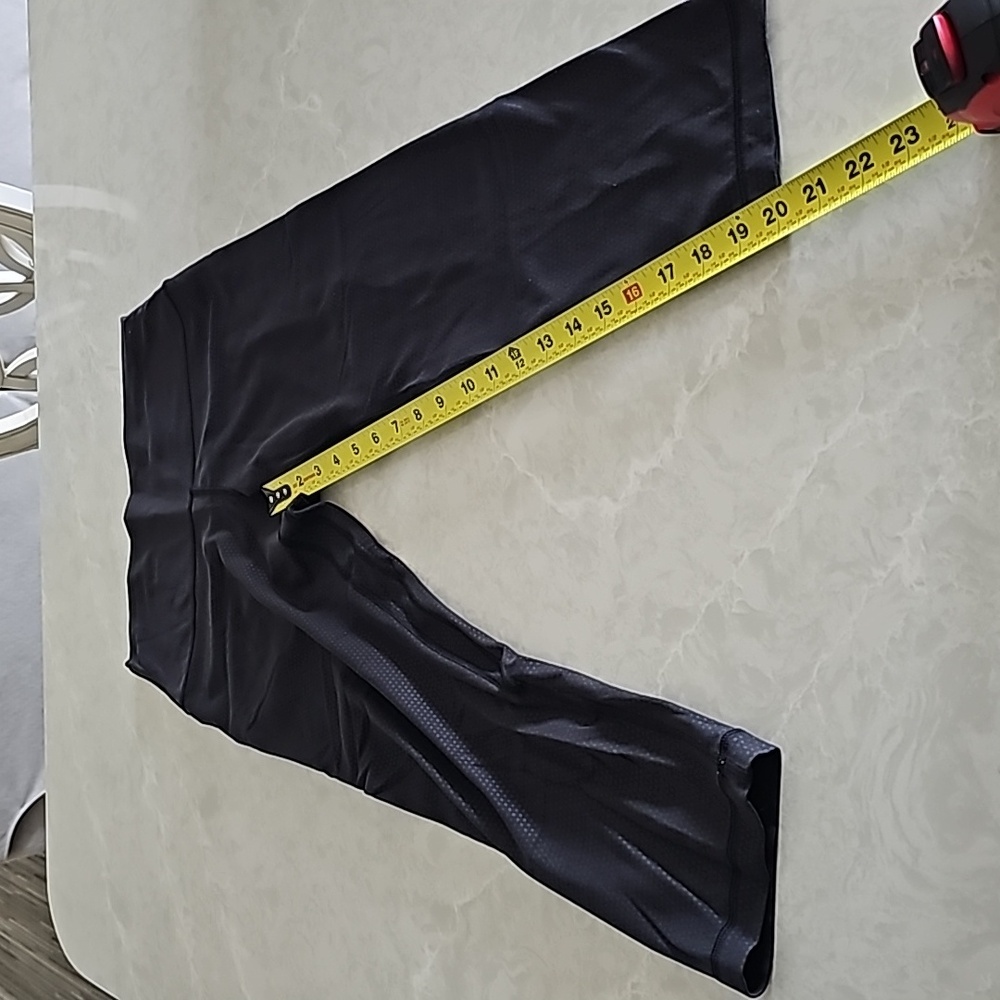 Lululemon Capri Size 8